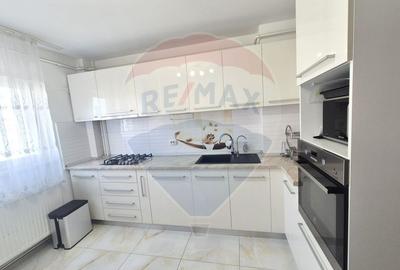 Apartament 3 camere de închiriat | Dristor | Mihai Bravu | Metrou - 10