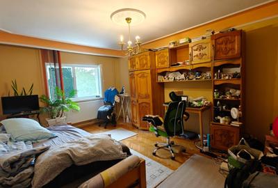 Apartament 2 camere, decomandat, etaj intermediar, Godeanu - 1