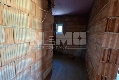 Casă la roșu la 165000 euro I Pe teren de 32 de ari I Măneuți - 8