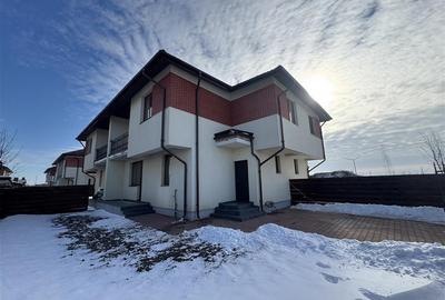 Casă cu 4 camere în Central