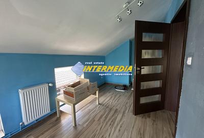 Proprietate 2 case curte pavata Teren 700 mp Hotel CETATE gard utilitati - 7