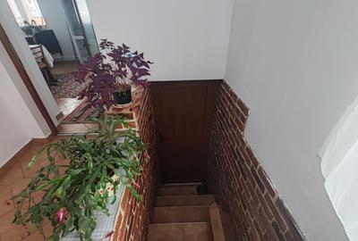 Casa 4 camere libera la vanzare GHIMBAV - zona Garii - 16