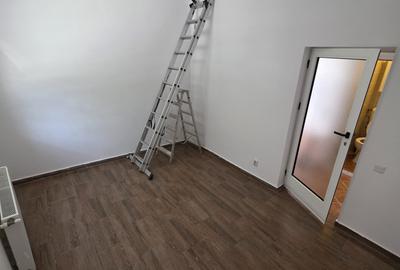 Casa de inchiriat, curte proprie, pretabila pt birou, salon, cabinet, firme - 7