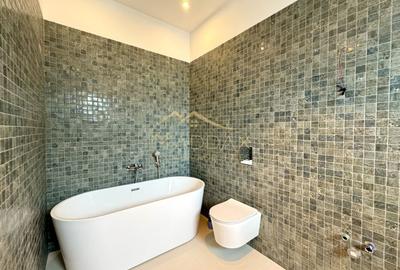 Vila cu 5 camere // * 565 mp gradina* // Tunari - 32