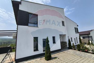 Duplex cu 4 camere în Borhanci