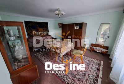 Casă individuală cu 2 camere în Uricani