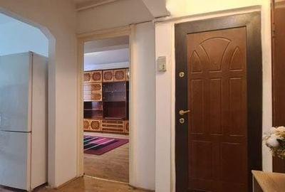 Apartament cu 2 camere decomandat, mobilat în Valea Aurie