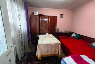 Apartament cu 2 camere nedecomandat în Podu Roș