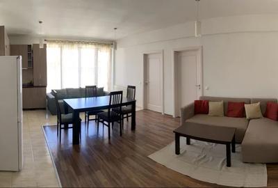 Apartament cu 3 camere semidecomandat, mobilat în Florești