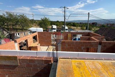 Casă cu 5 camere de vânzare în zona Iris, Comision 0% - 10