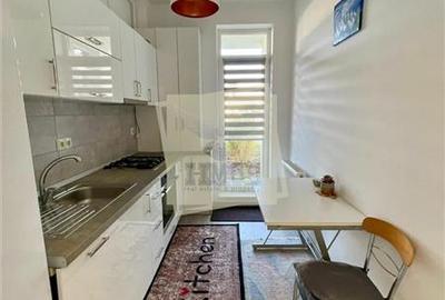 Garsonieră decomandată, mobilată în Turnișor