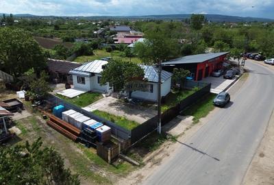 Casă renovata cu teren 5000 mp Popesti - 1