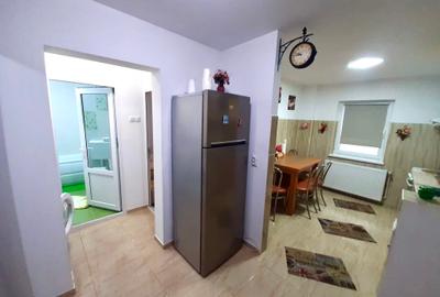 Apartament 2 camere,renovat,str.Podgoriilor - 14