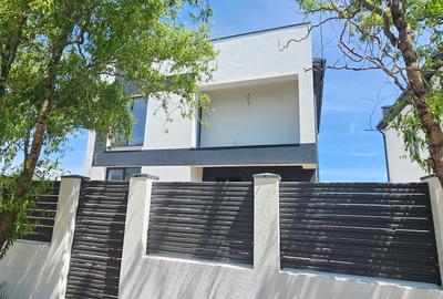 Vila/Casa individuala 5 camere/Com.Berceni - 1