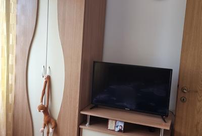 Apart. 4 cam, etaj 10, zona Ostroveni, mobilat, utilat, cu centrala proprie - 6