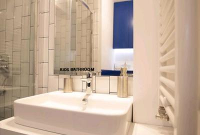 UNIVERSITATE, 2 camere, etaj 5, vedere spate, 50 mp, centrala proprie - 45