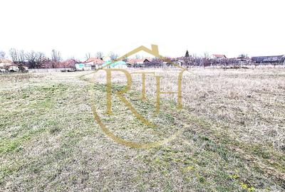 Vand teren intravilan Zona Fraidorf,comison ,,0'' - 2