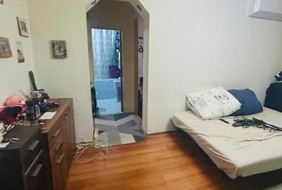 65000 euro -2camere- metrou Gorjului  -etaj 1 - 1
