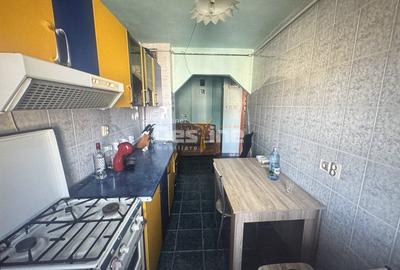 Apartament 2 camere – Etaj 3 – Decomandat Simeria - 1