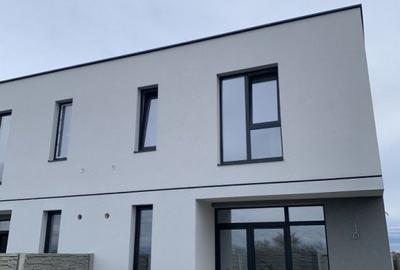 Duplex cu 4 camere în Mehala