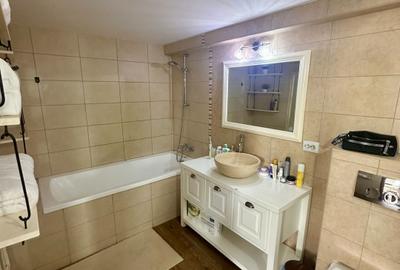 Penthouse cu terasă panoramică 35 mp – Tractorul, lângă Coresi Mall, 650€ - 10