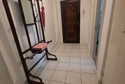 3 camere C. Calarasilor  - Viziru , 2 balcoane, sup 70 mp - 6