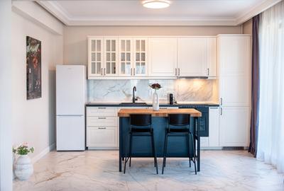 Apartament cu 2 camere semidecomandat, mobilat în Băneasa