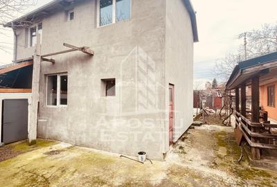 Casa “la gri” cu gradina, zona Calea Aurel Vlaicu - Bujac - 1