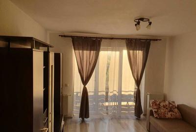 Garsonieră decomandată în Avantgarden