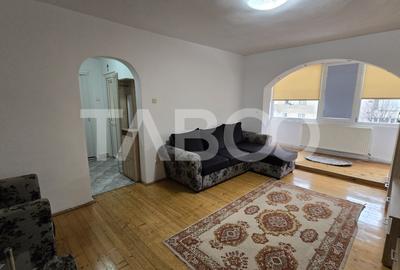 Apartament cu 2 camere semidecomandat, mobilat în Mihai Viteazul