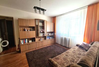 Apartament cu 2 camere, zona "La Terenuri"