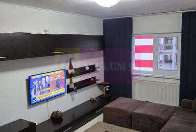 Apartament cu 2 camere de vânzare în Câmpina, zonă Central - 2