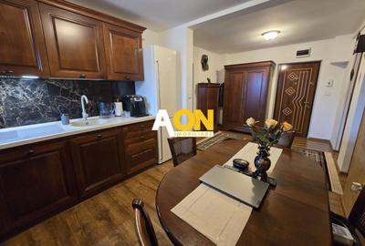 Apartament 2 Camere M-uri, Vedere spre Catedrala, Complet Renovat - 2