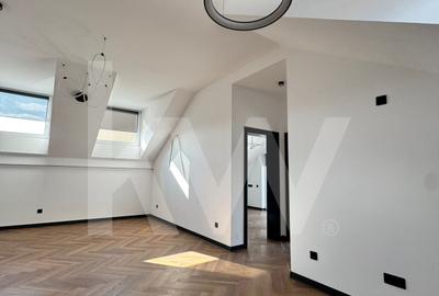 Apartament cu 3 camere decomandat în Turnișor