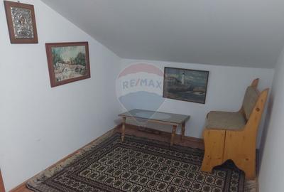 Casă / Vilă cu 10 camere de vânzare în zona Central - 19