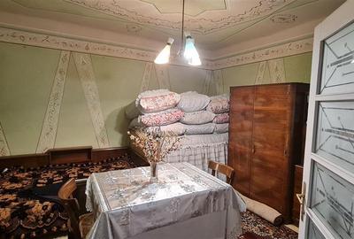 Casa de inchiriat pe calea Radnei - strada principala - 10