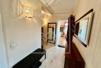 Apartament la vila - 80 mp, priveliste deosebita - Sub Arini - 13