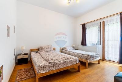 Cabana cu 7 camere de vânzare, 387 mp utili, 1300 mp teren! - 27