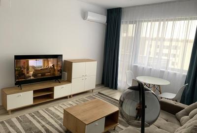 Apartament cu 2 camere semidecomandat, mobilat în Băneasa