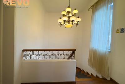 Victoriei -  Berzei |Vilă interbelică | 5 camere | 190mp | Curte | Comision 0% - 13