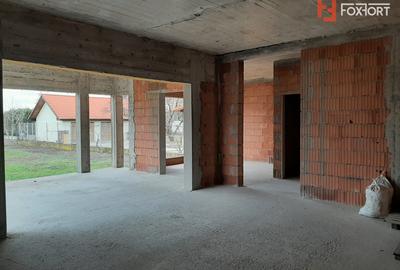 Casa individuala cu 5 camere de vanzare in localitatea Dumbravita - 6