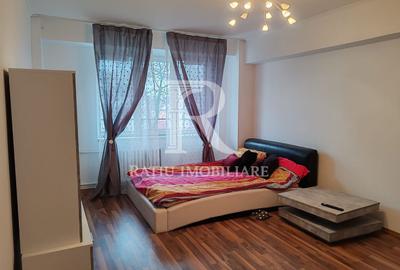 Apartament cu 3 camere semidecomandat, mobilat în Cantemir