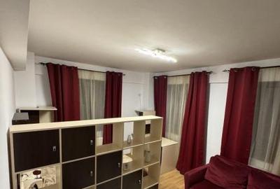 Garsonieră decomandată, mobilată în Păcii