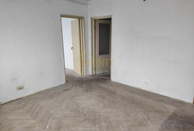 Apartament cu 2 camere semidecomandat în Cina