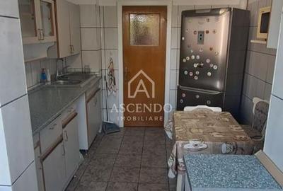 Apartament 3 Camere de Închiriat Gorjului Sector 6 | Parcare | 650 EUR - 8