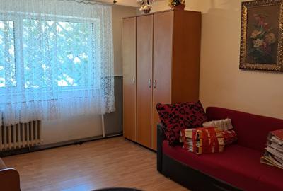 Rahova-strada Dunavat etaj 1/4 - 1