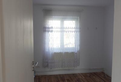 VILA SNAGOV ZONA CENTRALA / PRIMUL CHIRIAS - 15