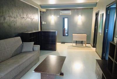 Apartament cu 2 camere circular, mobilat în City Park Mall