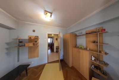 Apartament 4 Camere Ultracentral, Decomandat, Etaj 2 - 8
