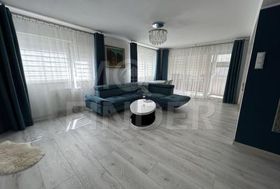 Apartament cu 3 camere decomandat în Bună Ziua